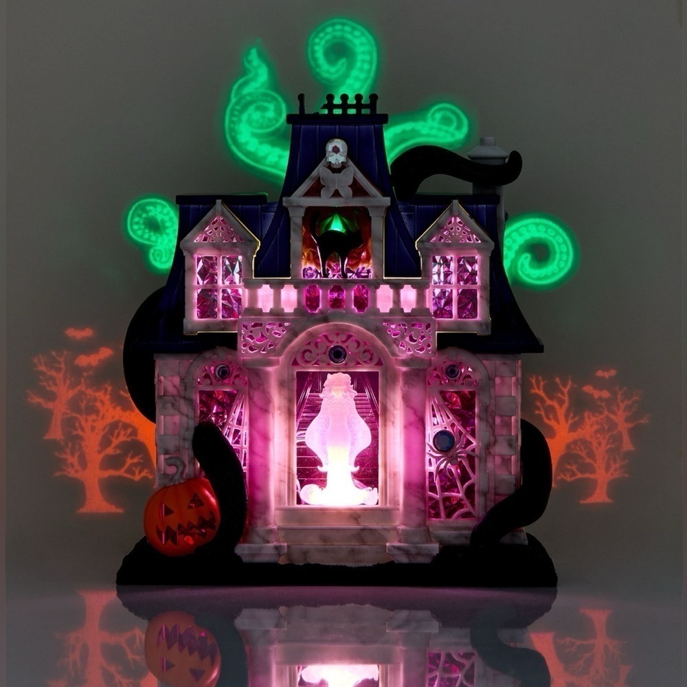 New! Bath & Body Works CHATEAU TRI PROJECTOR Wallflowers Plug In Haunted House